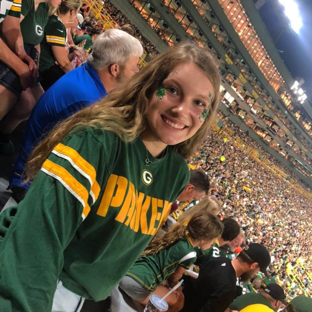 Meet your Posher, Natalie